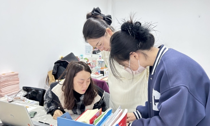 三尺講（jiǎng）台展風采，千帆競發（fā）譜（pǔ）芳華——六力（lì）學校小學部舉（jǔ）行（háng）教師項目化課堂教學基本功大賽