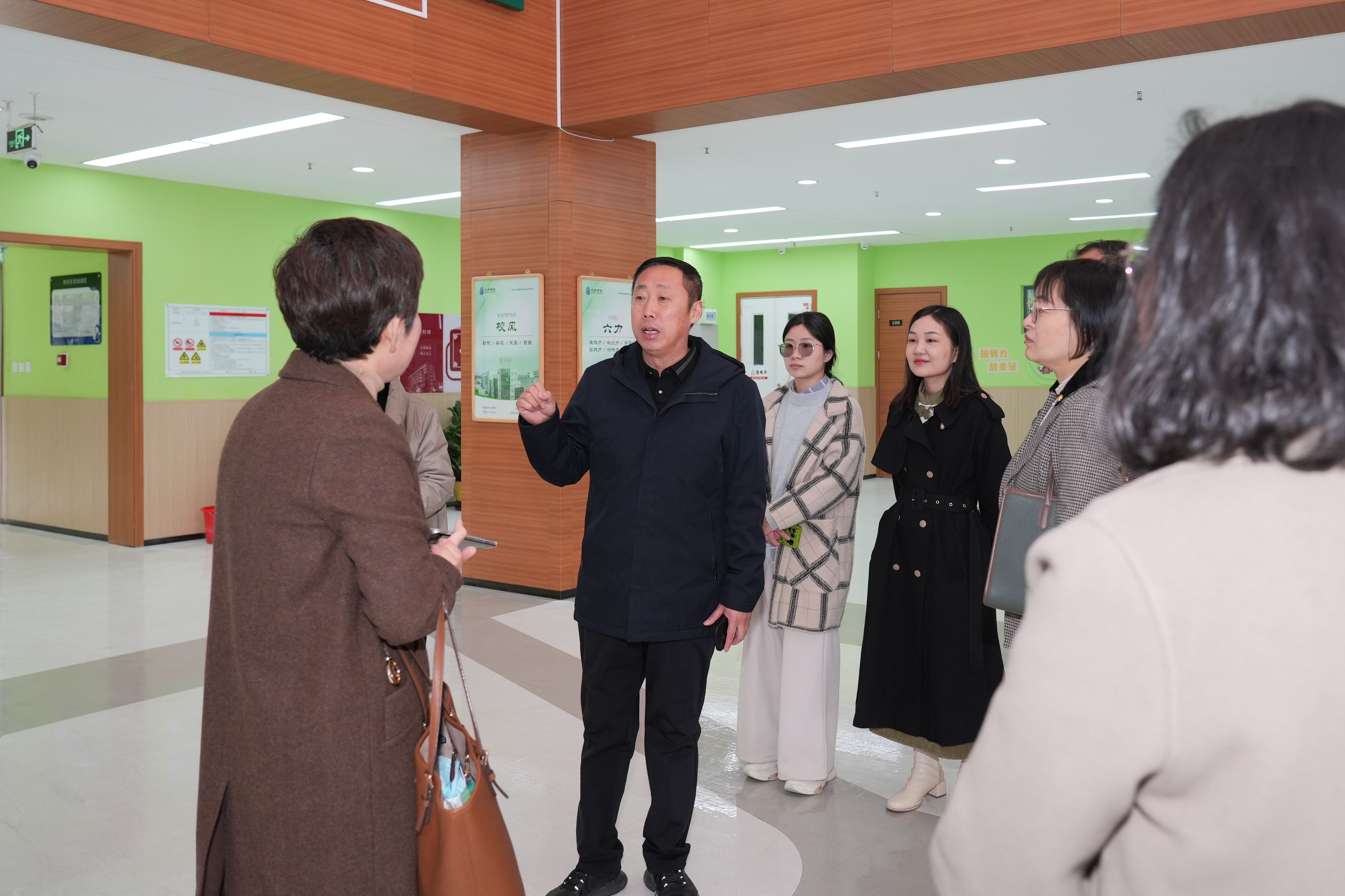 攜（xié）手共繪（huì），心育“同（tóng）心圓”