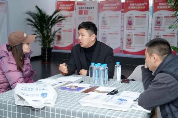 沉浸式探校，共鑒成長路 _ 六力高級中學開放日期待與您相約