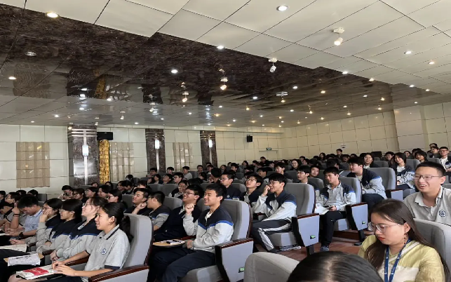 六力學校初中部 | 圓夢六月，決勝中考，解鎖中考備考新姿勢（shì）！