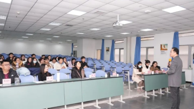 探索心靈深處，點亮教育之光——六力學校（xiào）心理健康中心心理課“教師之星（xīng）”爭霸賽圓滿（mǎn）落幕