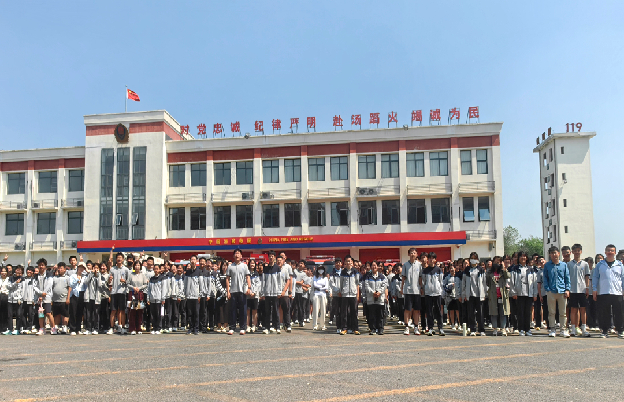 六力學校（xiào）初中部消防研學活動 | 培養青少（shǎo）年消防安全素質，築牢（láo）成長基（jī）石。