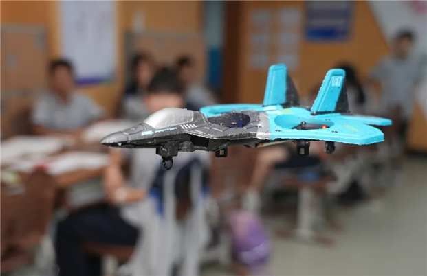 獻禮十年校慶之跨學科課程“探索科技（jì），逐夢未來”